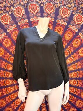 Diane Von Furstenberg Tanyana Black V-Neck Long Sleeve Women's Blouse